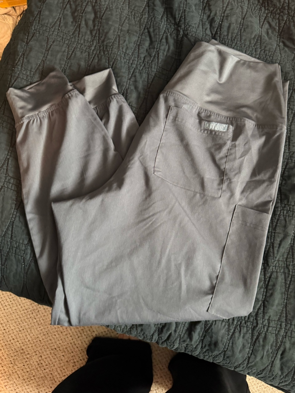 Med Couture Maternity Scrubs Gray Jogger Pants NWOT